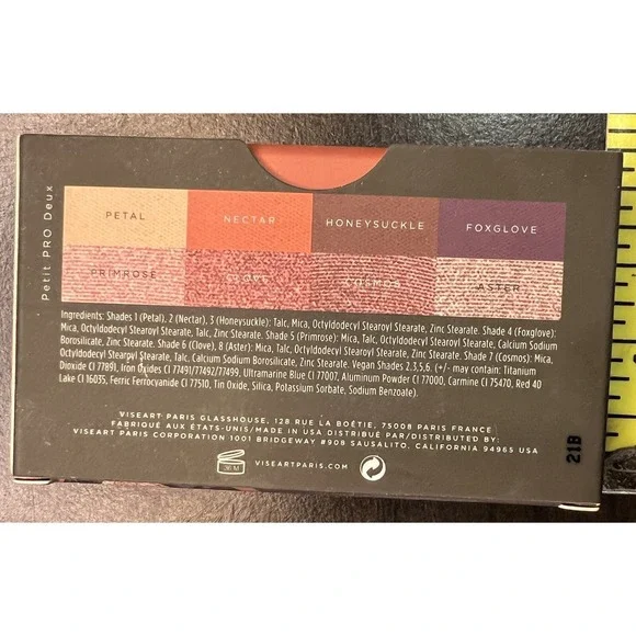 VISEART Petit PRO Deux 8 Pan Eye Shadow Palette 0.28 oz - Brand New In Box - Picture 2 of 3
